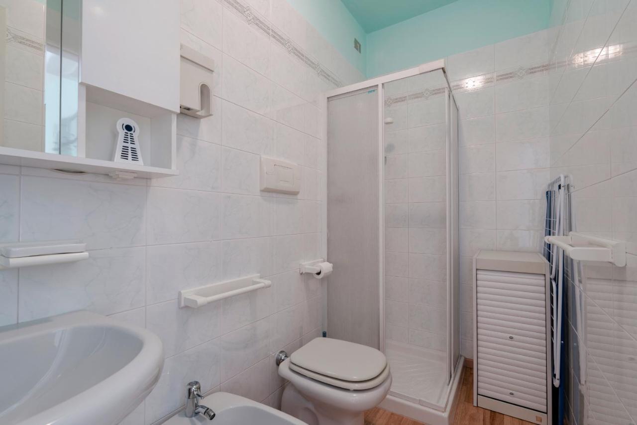 Azzurra Suite - Monolocale Con Piscina E Wifi Sirmione Kültér fotó